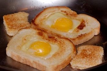 Eggs In Toast